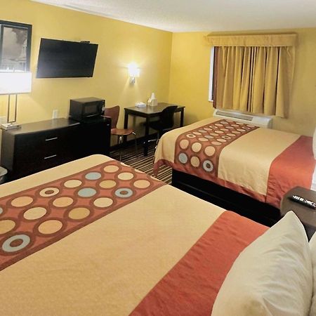 Super 8 By Wyndham Warrenton Hotel Luaran gambar
