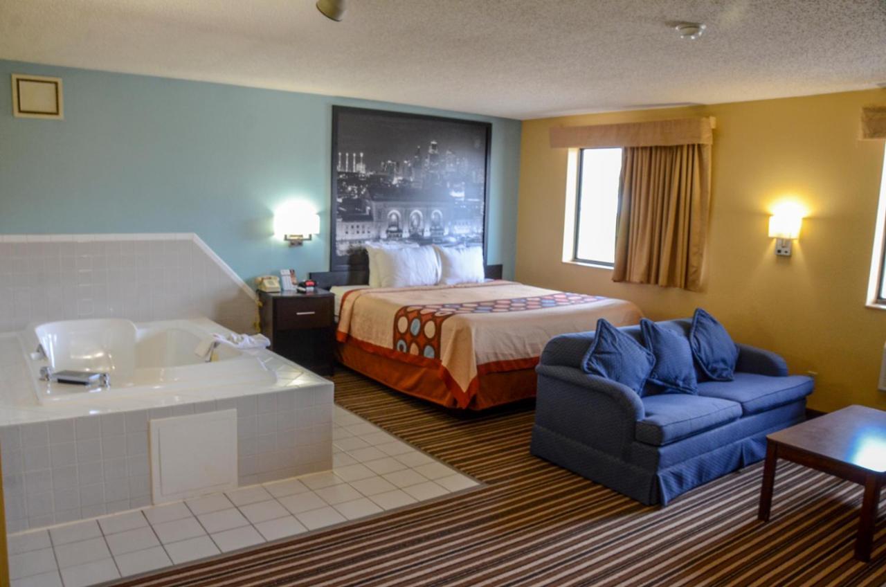 Super 8 By Wyndham Warrenton Hotel Luaran gambar