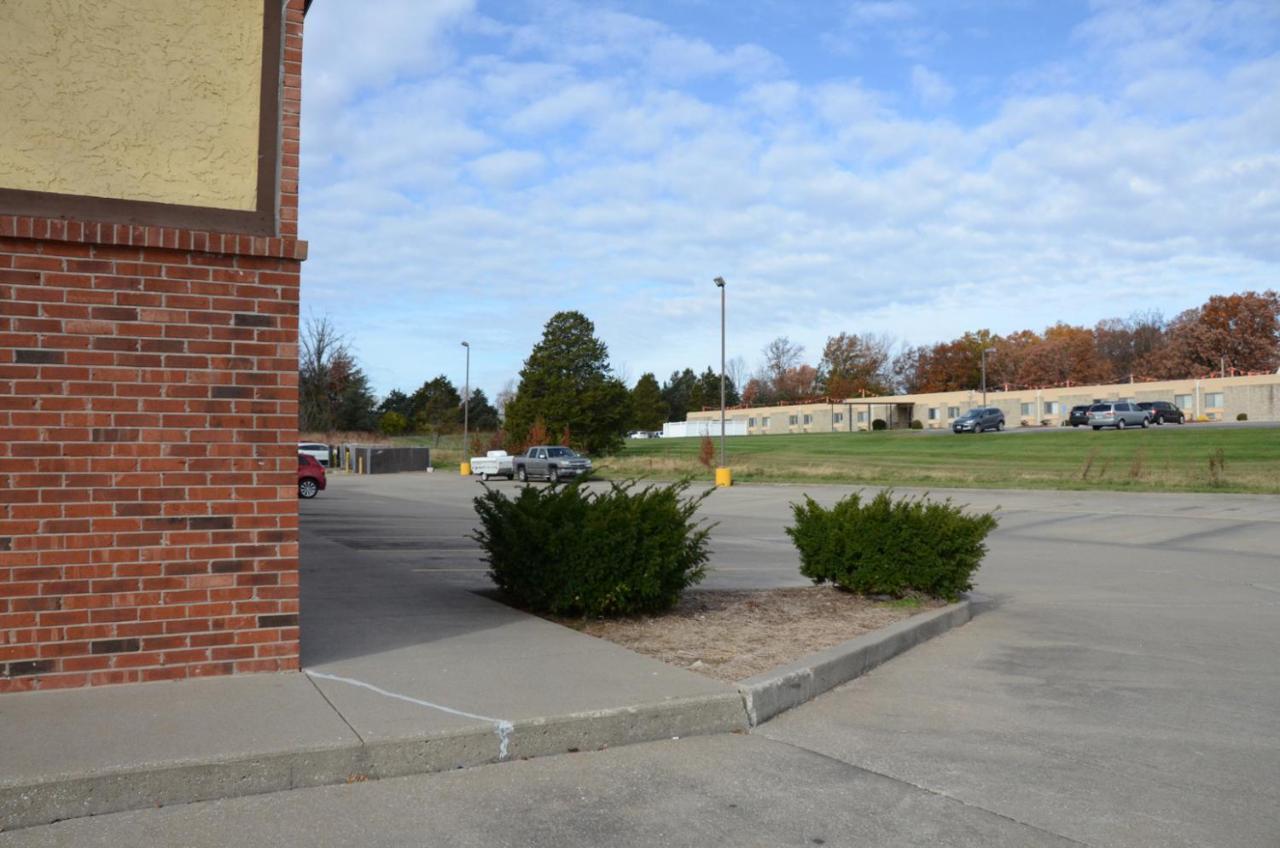 Super 8 By Wyndham Warrenton Hotel Luaran gambar