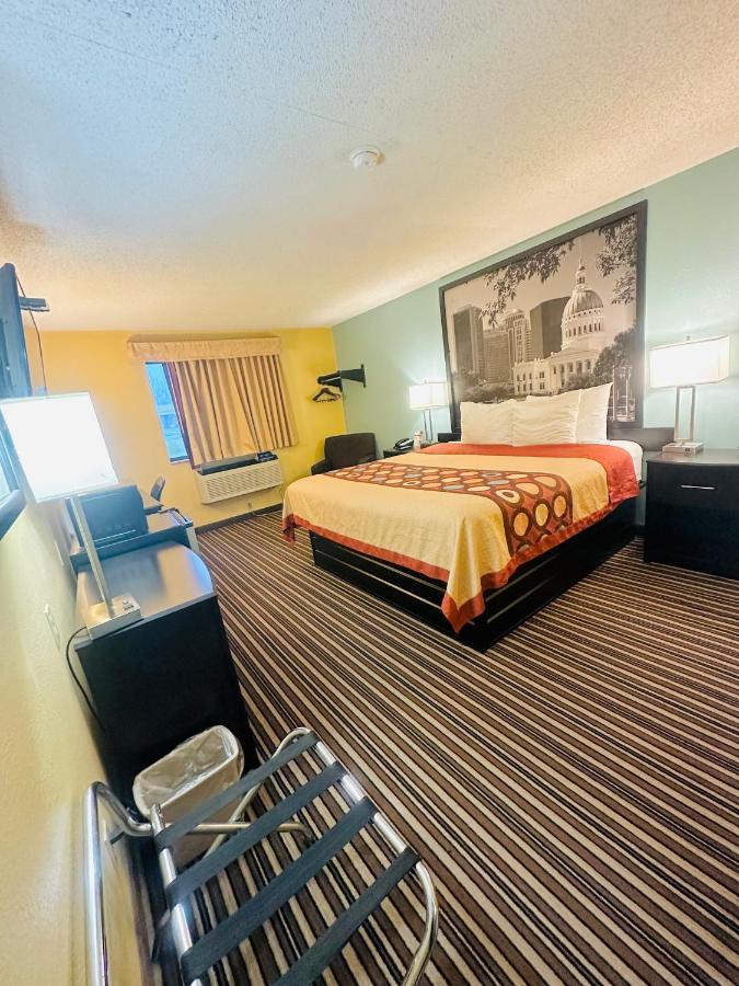 Super 8 By Wyndham Warrenton Hotel Luaran gambar