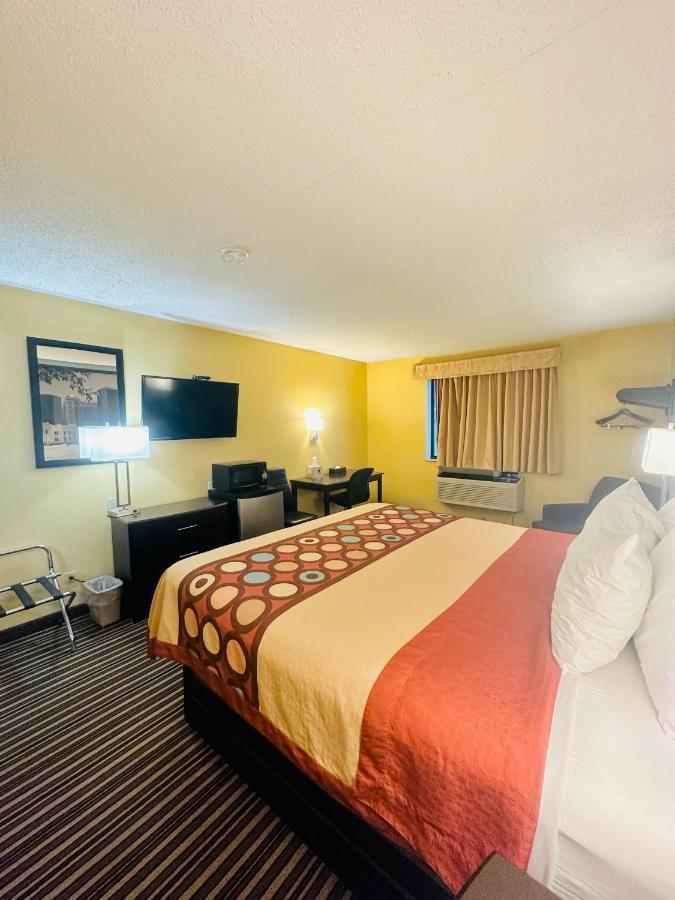 Super 8 By Wyndham Warrenton Hotel Luaran gambar