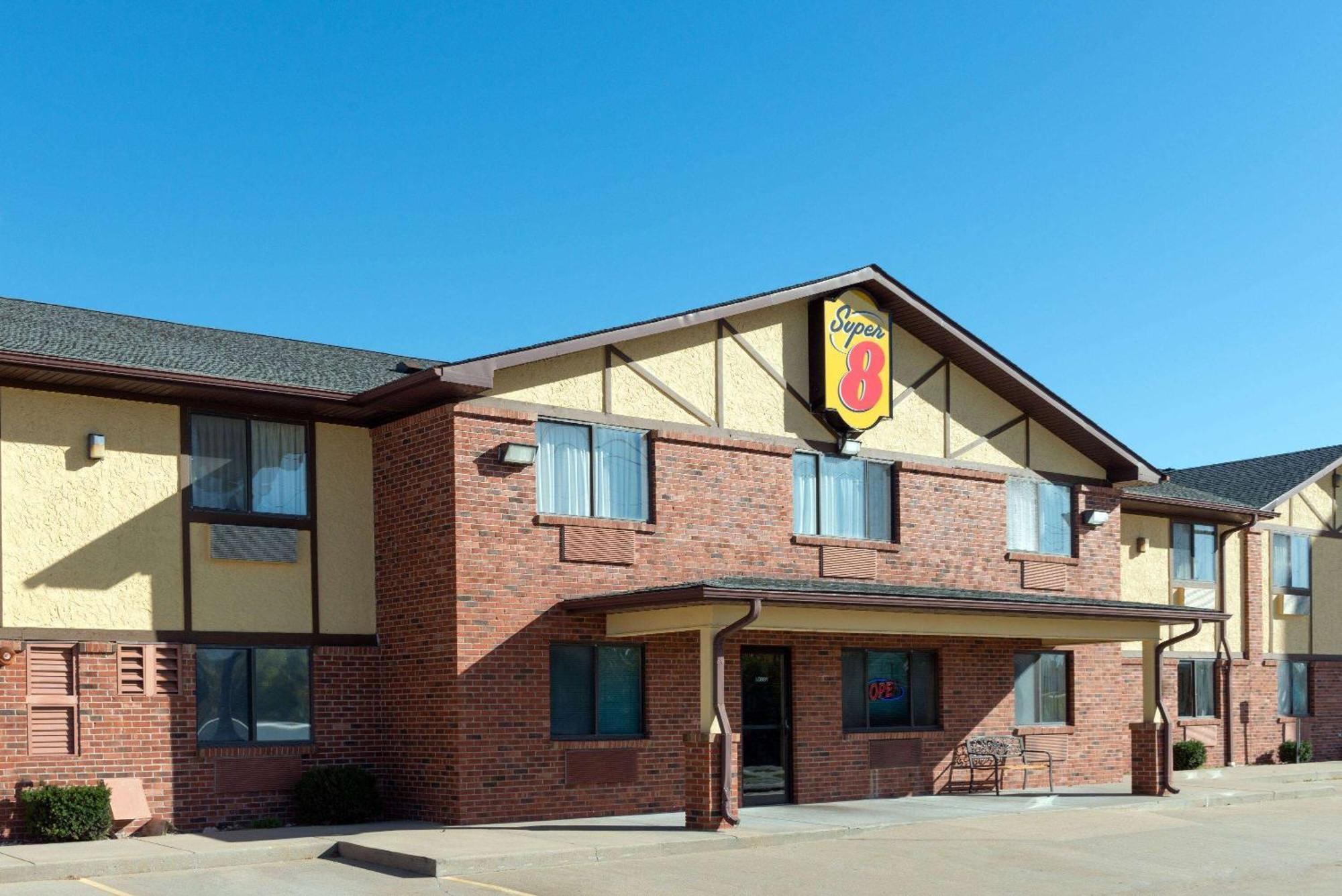 Super 8 By Wyndham Warrenton Hotel Luaran gambar